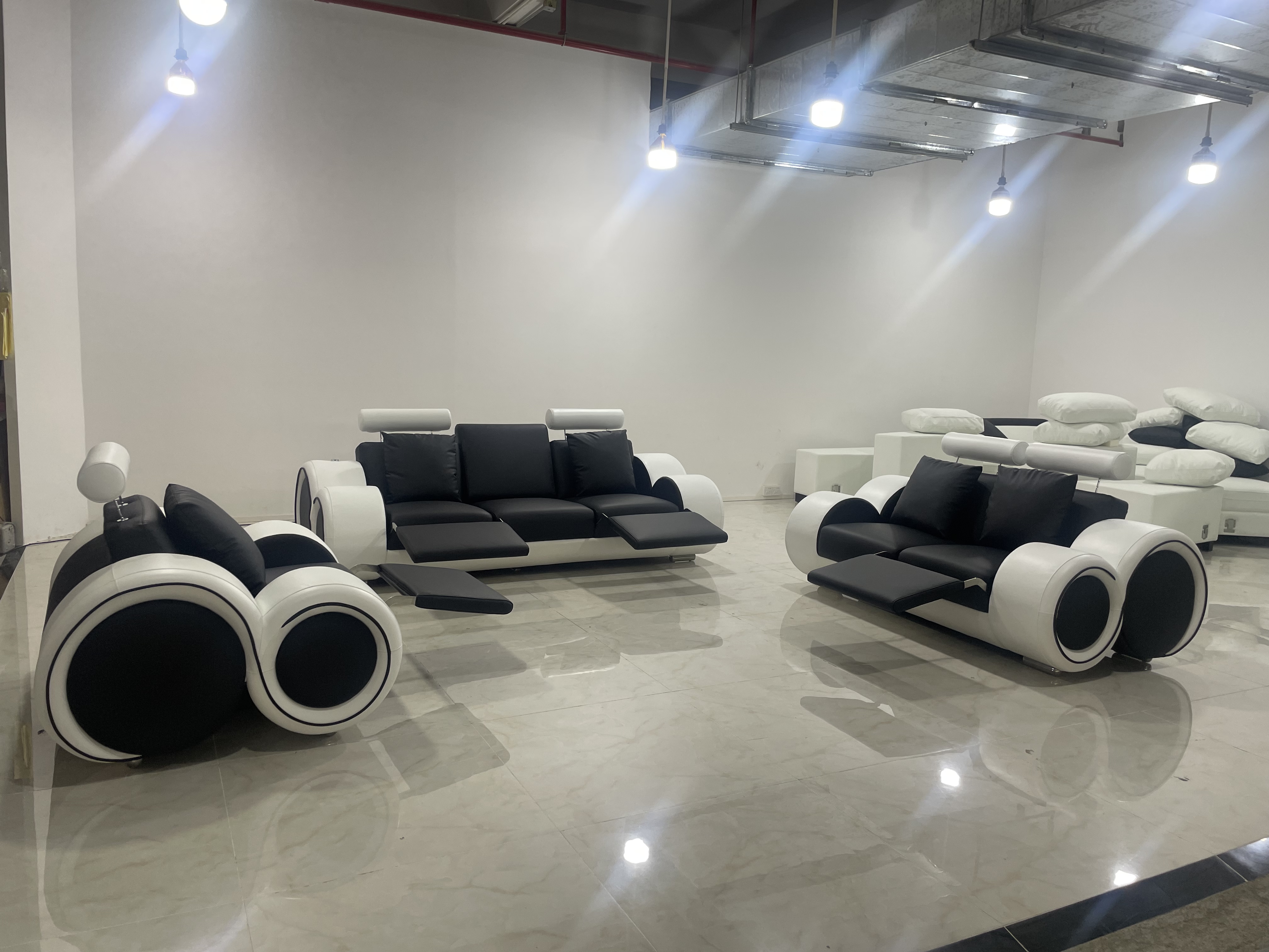 3 Piece Leather Recliner Sofa / My Aashis