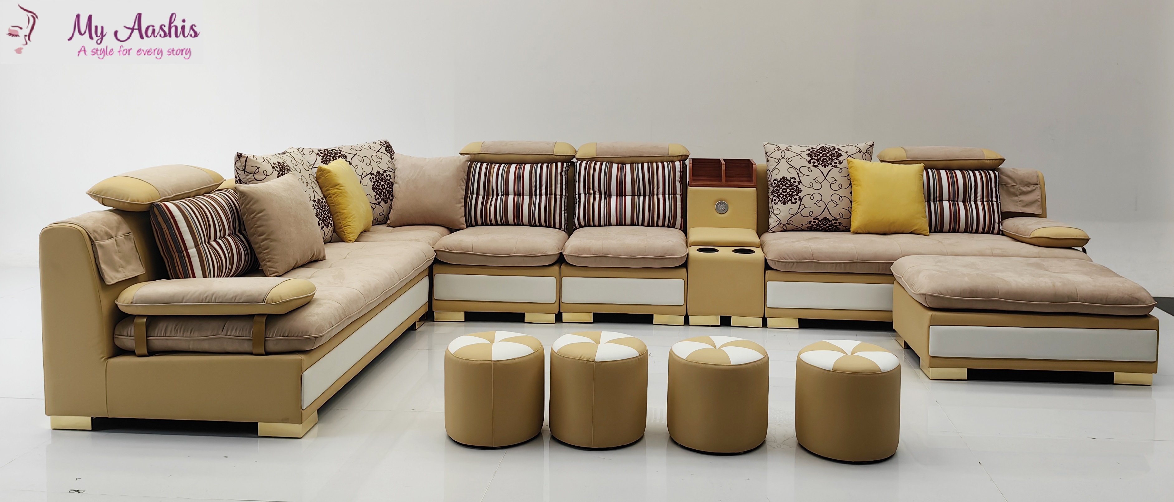 U-Shaped Sectional Fabric Sofa Set / My Aashis