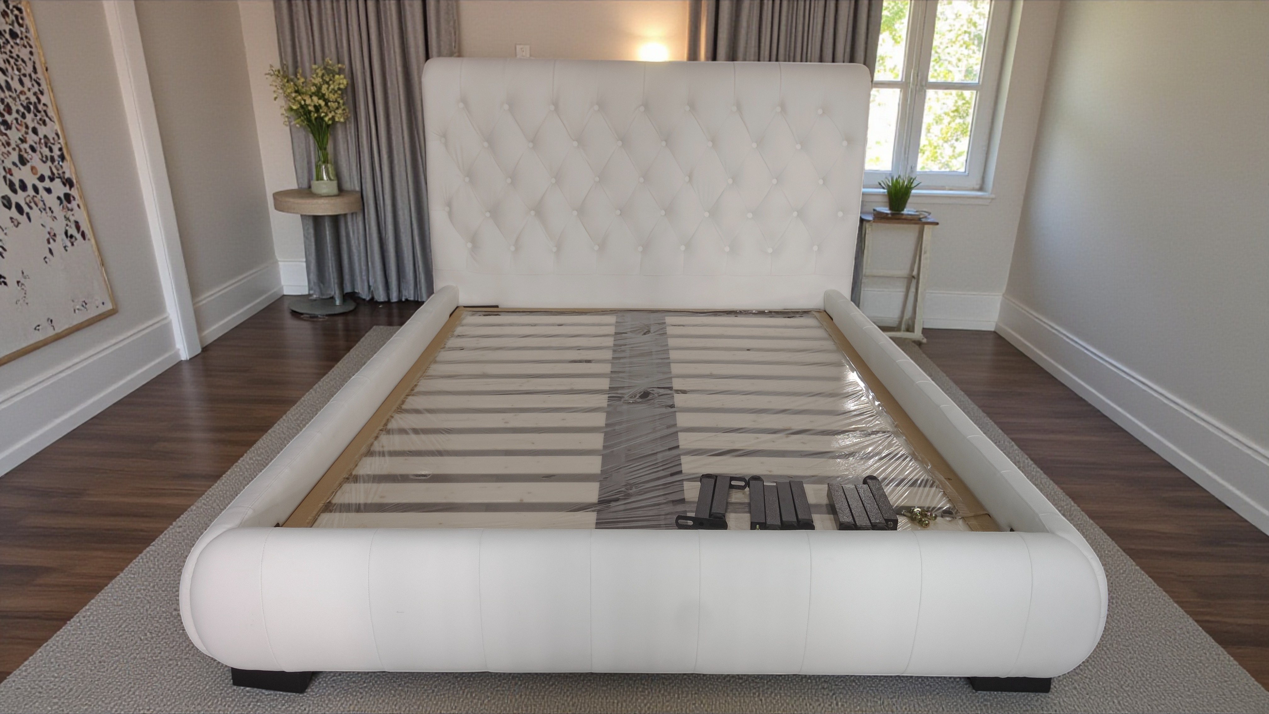 Modern White Leather Bed / My Aashis
