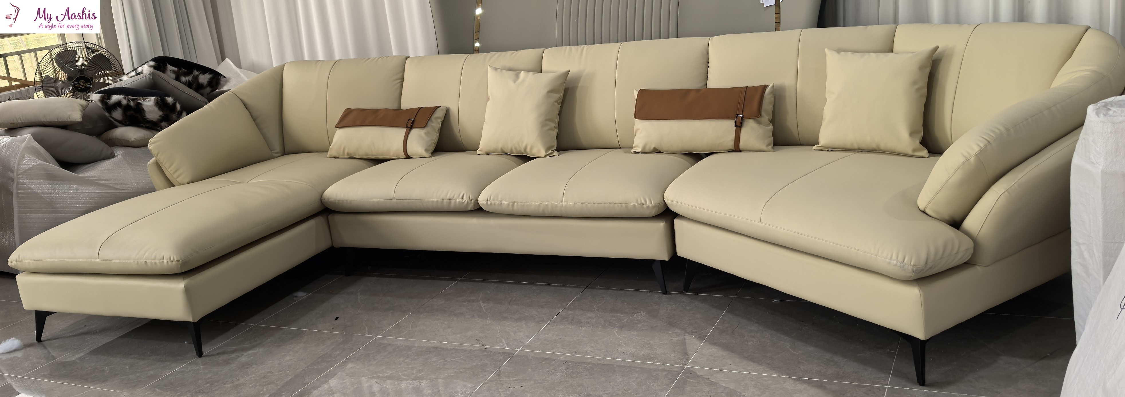 Attractive Designed Shiny Leather Sectional Sofa / My Aashis