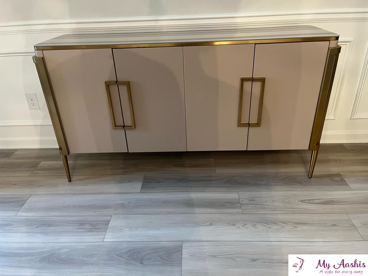 Light Luxury Style Elegant Buffet Table / My Aashis