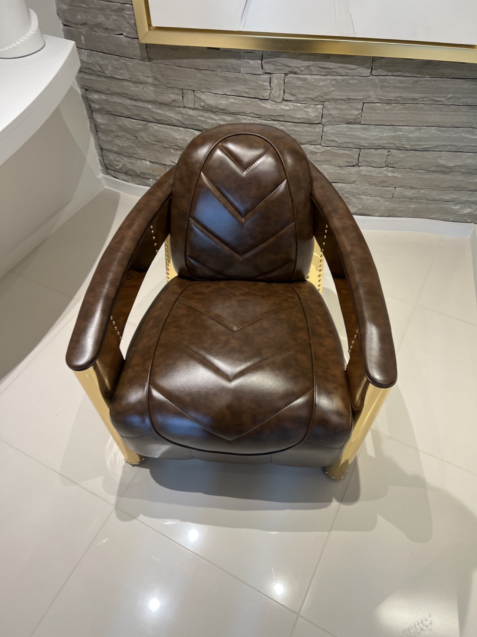 Signature Style Leather Chair With Golden Armrest / My Aashis