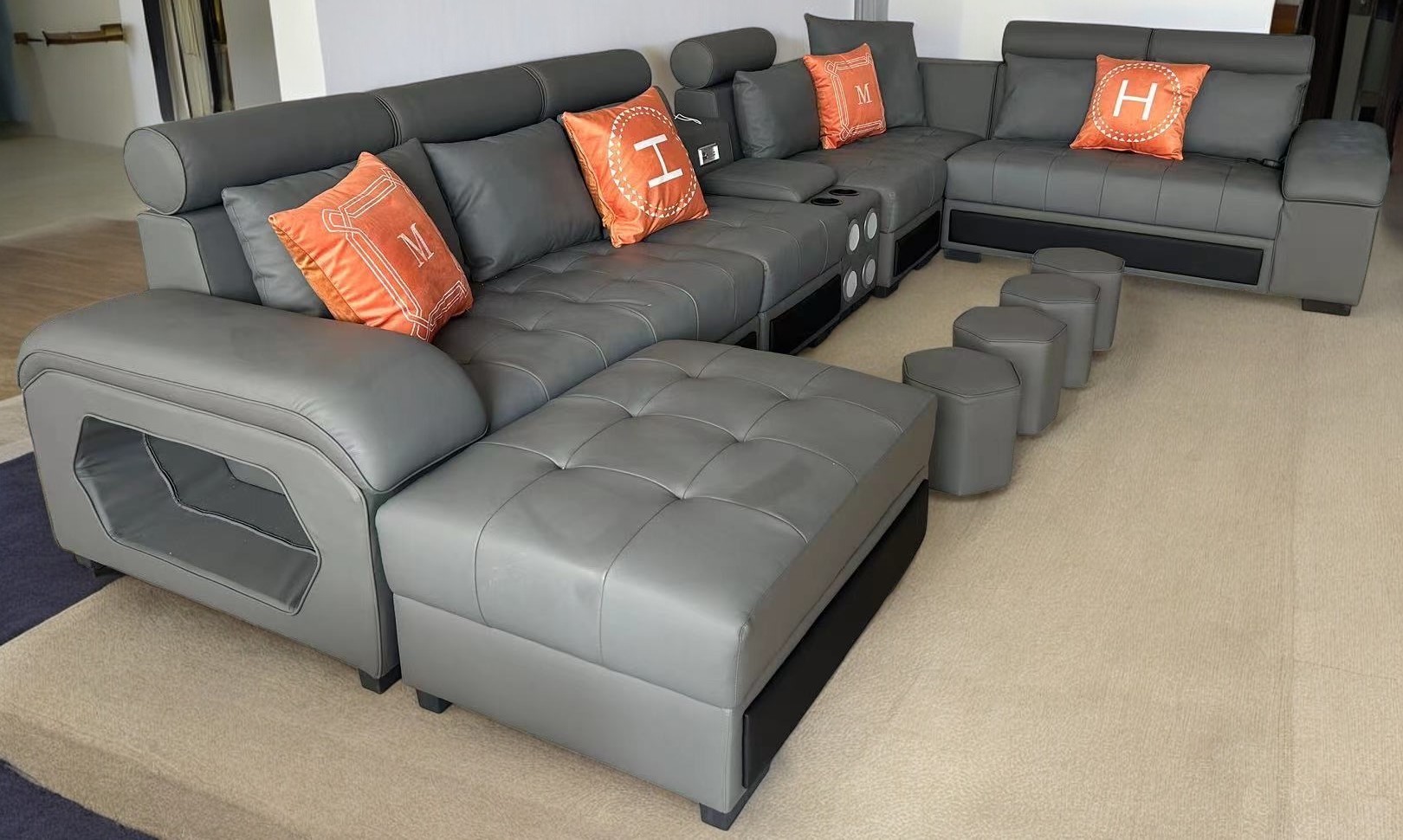 Chic Comfort U-Shaped Sectional Leather Sofa Set / My Aashis