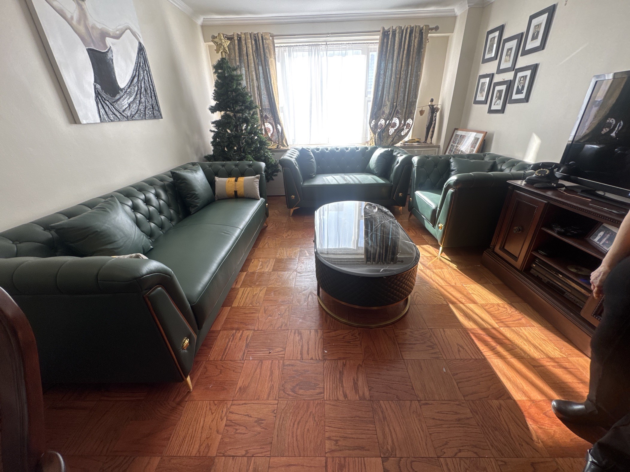 Chesterfield Leather Sofa Set of 3 / My Aashis