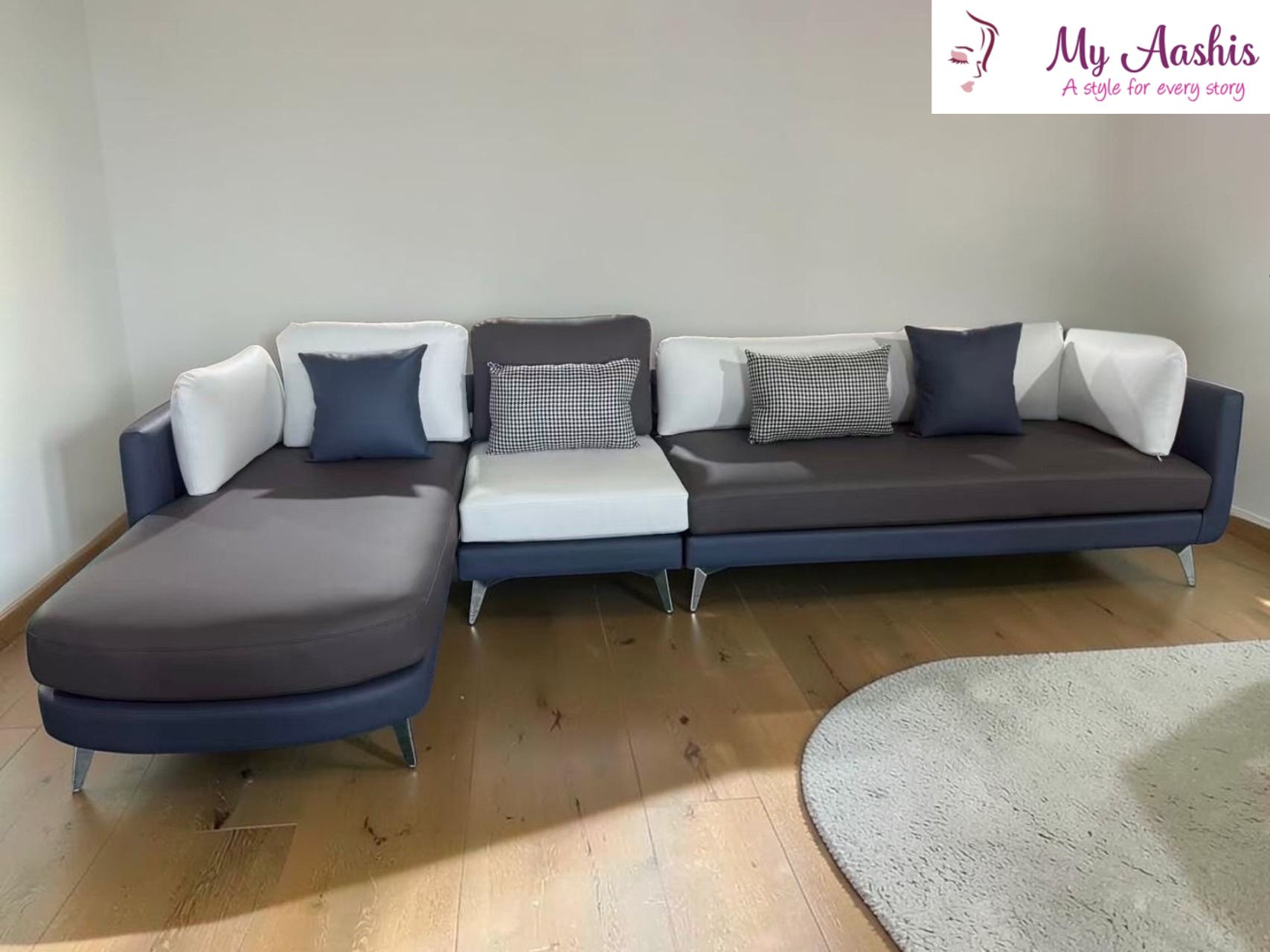 Bright Colorful Modern Leather Sofa / My Aashis