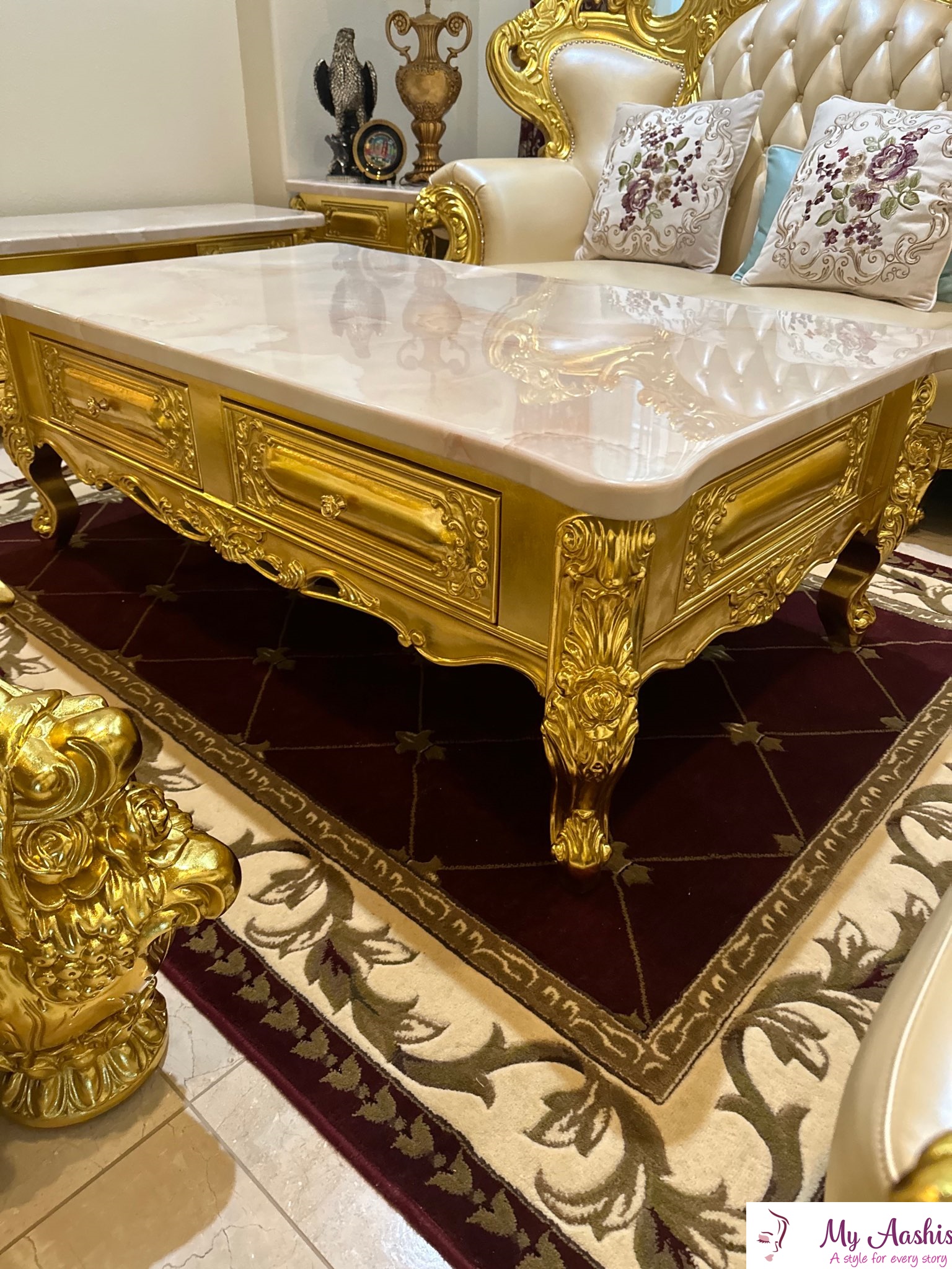 Enduring Classic Living Room Set With Artistic Handcrafted Design / My Aashis